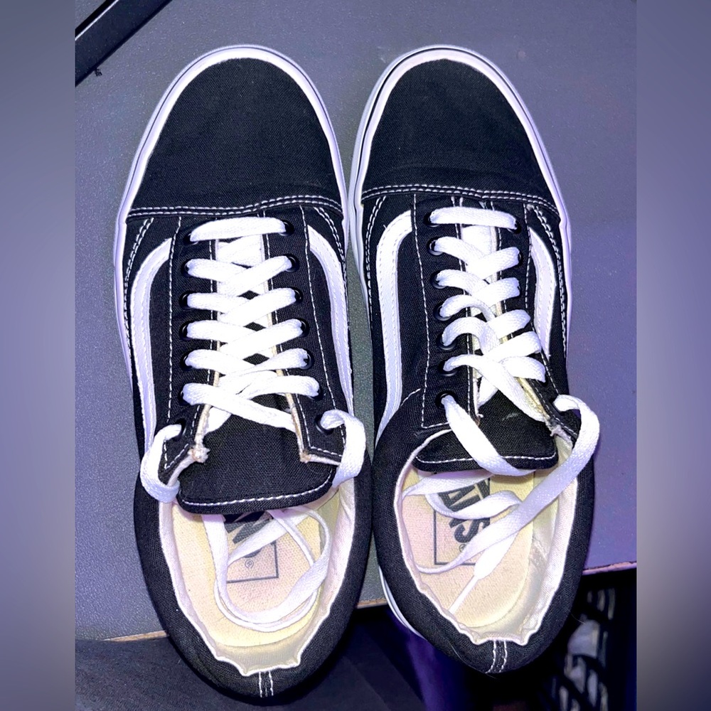 Vans old skool size 7.5M 9W